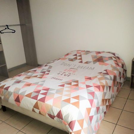Appart comme chez soi Pusignan Extérieur photo