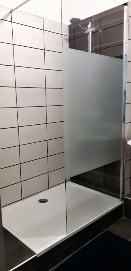 Appart comme chez soi Pusignan Extérieur photo