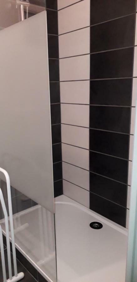 Appart comme chez soi Pusignan Extérieur photo